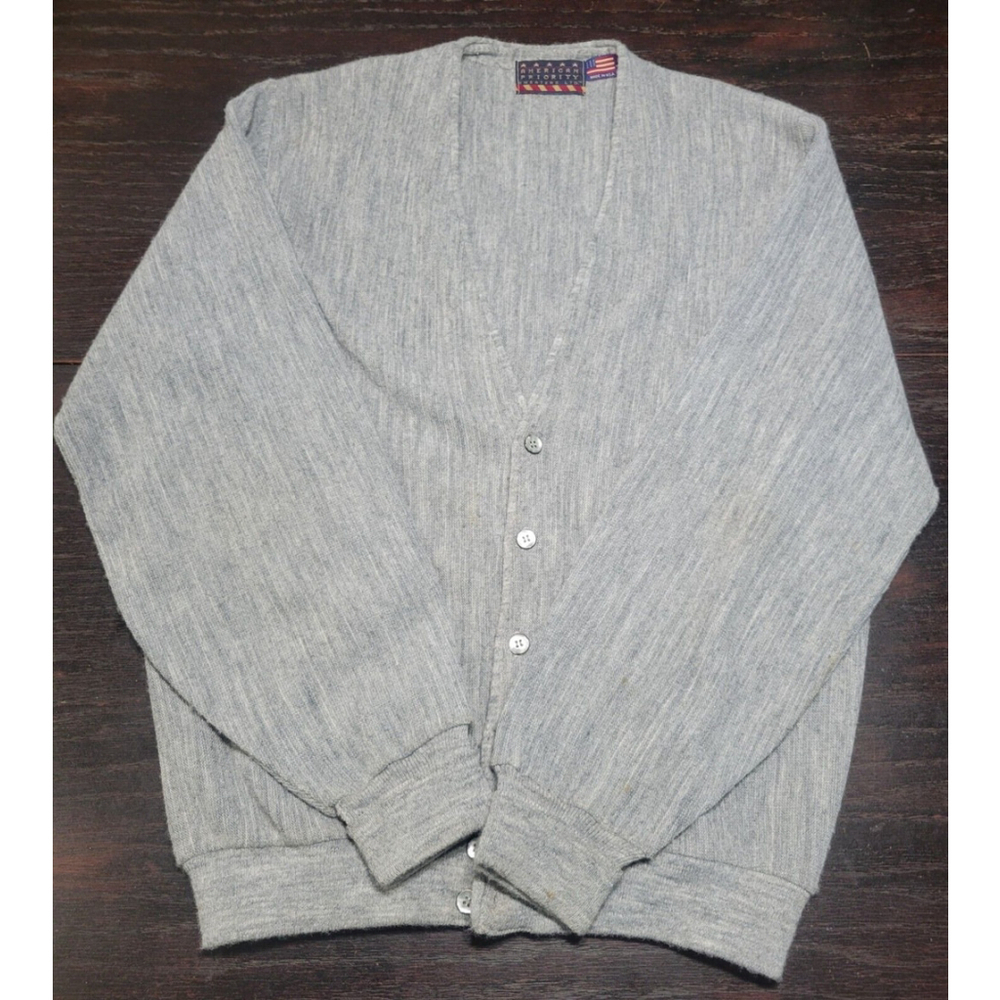 Vintage American Priority Mens Gray Cardigan Size Large Made In USA